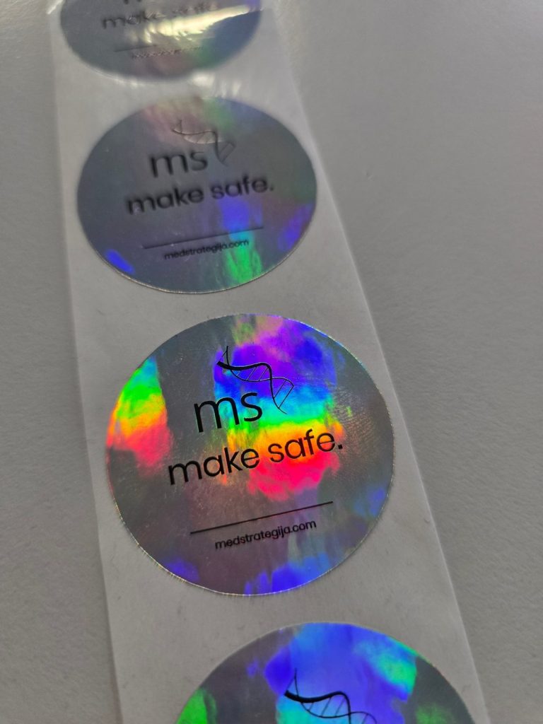 Holografinės etiketės ritinėlyje